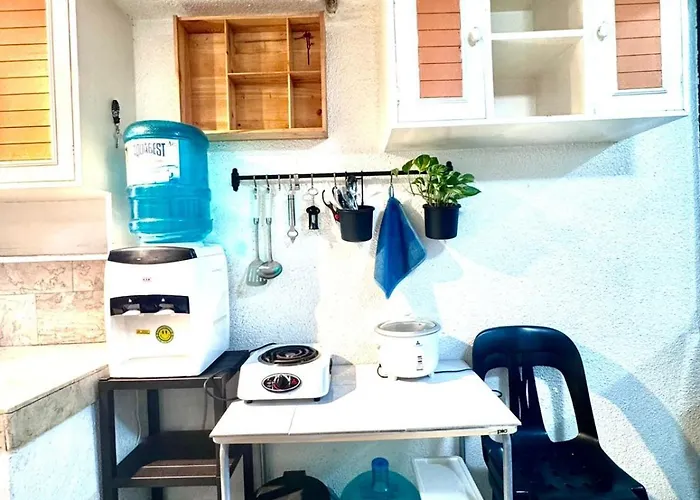Apartment 10 Mins To Ali Mall With Parking And Netflix Cook Manila