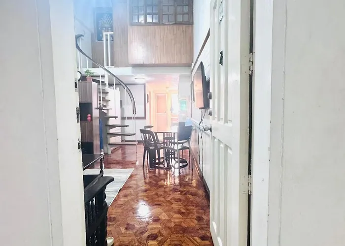 10 Mins To Ali Mall With Parking And Netflix Cook Manila
