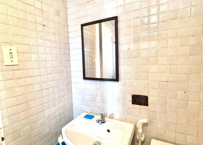 10 Mins To Ali Mall With Parking And Netflix Cook Apartment *